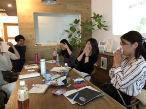 研修中にもらい泣き